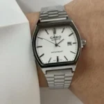Casio Vintage Quartz Watch – Unisex - Image 3